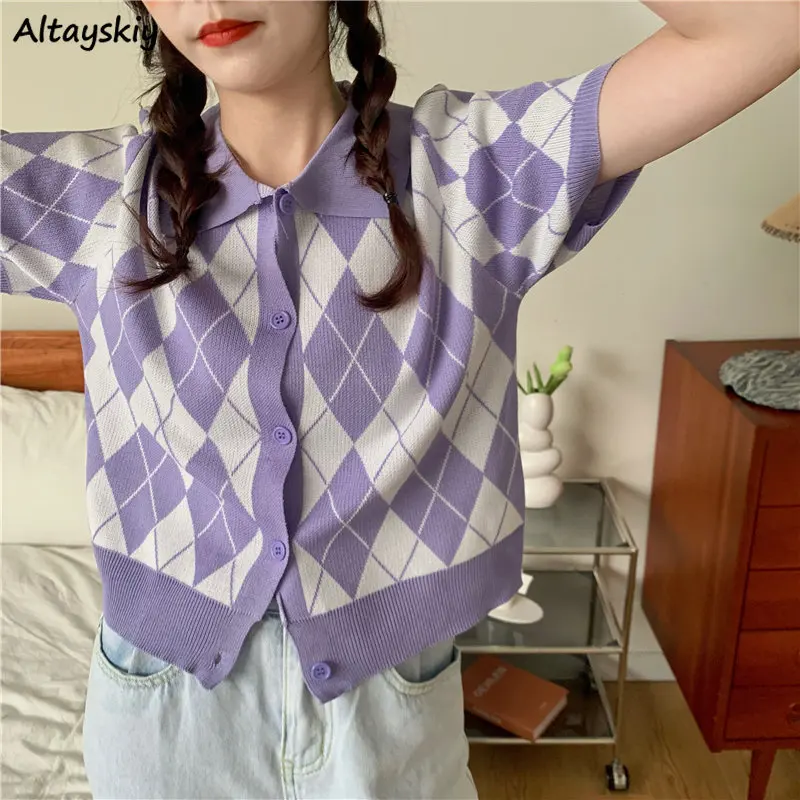 Argyle Cardigans for Women Summer Casual Retro Chic Knitted Tender Fashion All-match Korean Preppy Style Ulzzang Short Sleeve
Argyle Cardigans for Women Summer Casual Retro Chic Knitted Tender Fashion All-match Korean Preppy Style Ulzzang Short Sleeve