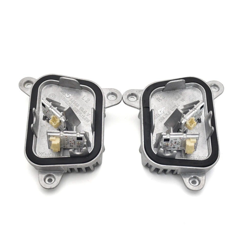 LED Headlight DRL Daytime Running Light Module Control Unit 63117470425 63117470426 For BMW 3 Series F34 GT LCI 2017
LED Headlight DRL Daytime Running Light Module Control Unit 63117470425 63117470426 For BMW 3 Series F34 GT LCI 2017