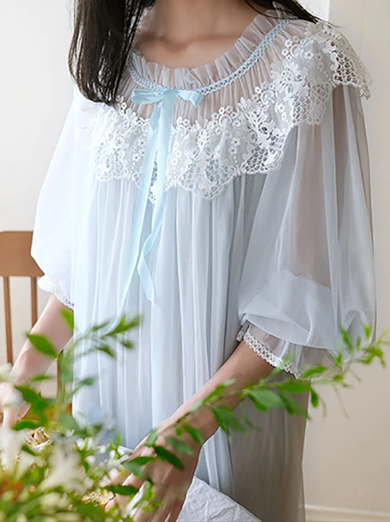 

Women Spring Autumn Romantic Long Night Dress Tulle Nighty Lace Peignoir Victorian Vintage Nightgowns Sleepwear Bridesmaid Robes