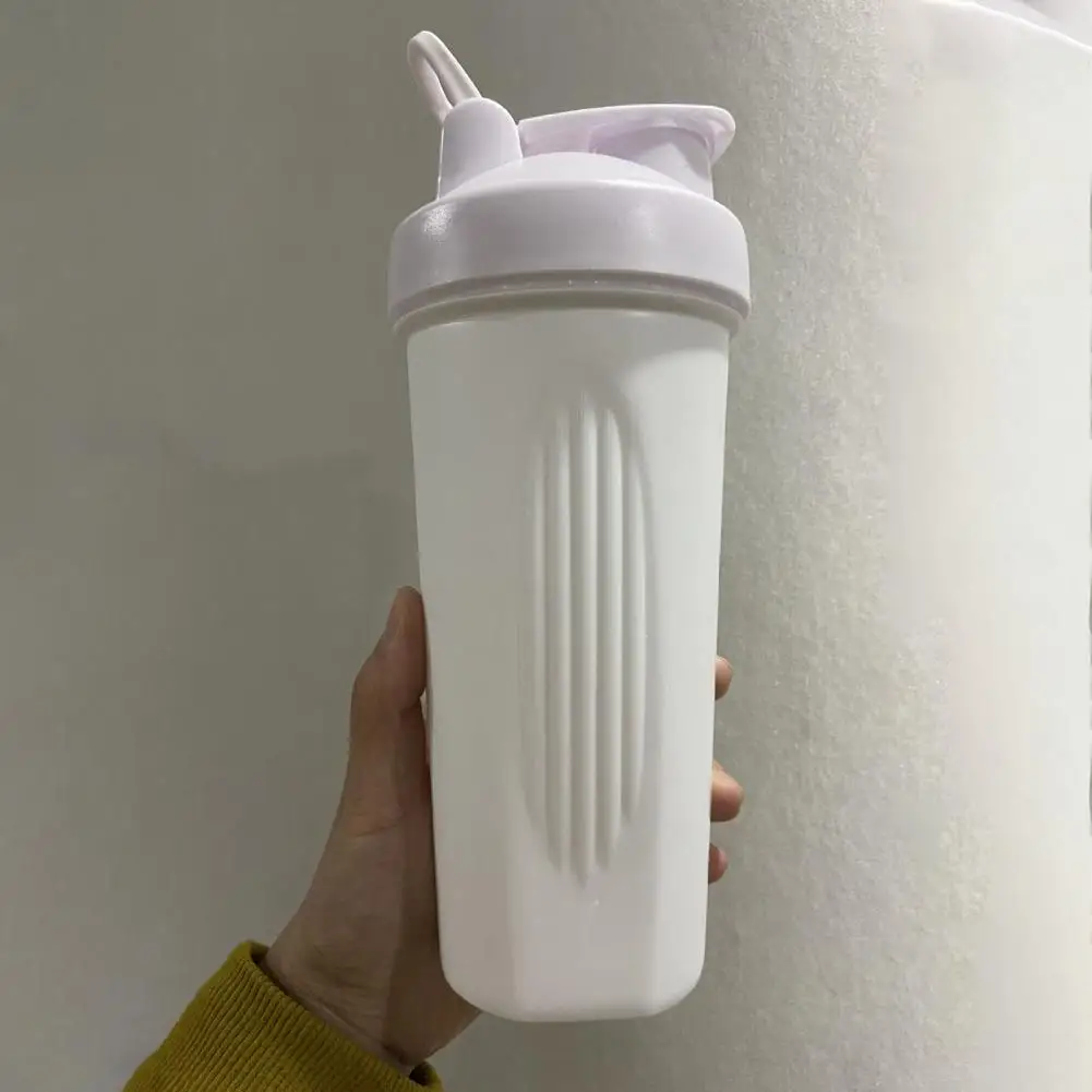 600ML Protein Shaker Bottle Useful Plastic Food Grade BPA Free Shaker Bottle for Fitness Smoothie Mixing Cup Water Bottle
600ML Protein Shaker Bottle Useful Plastic Food Grade BPA Free Shaker Bottle for Fitness Smoothie Mixing Cup Water Bottle