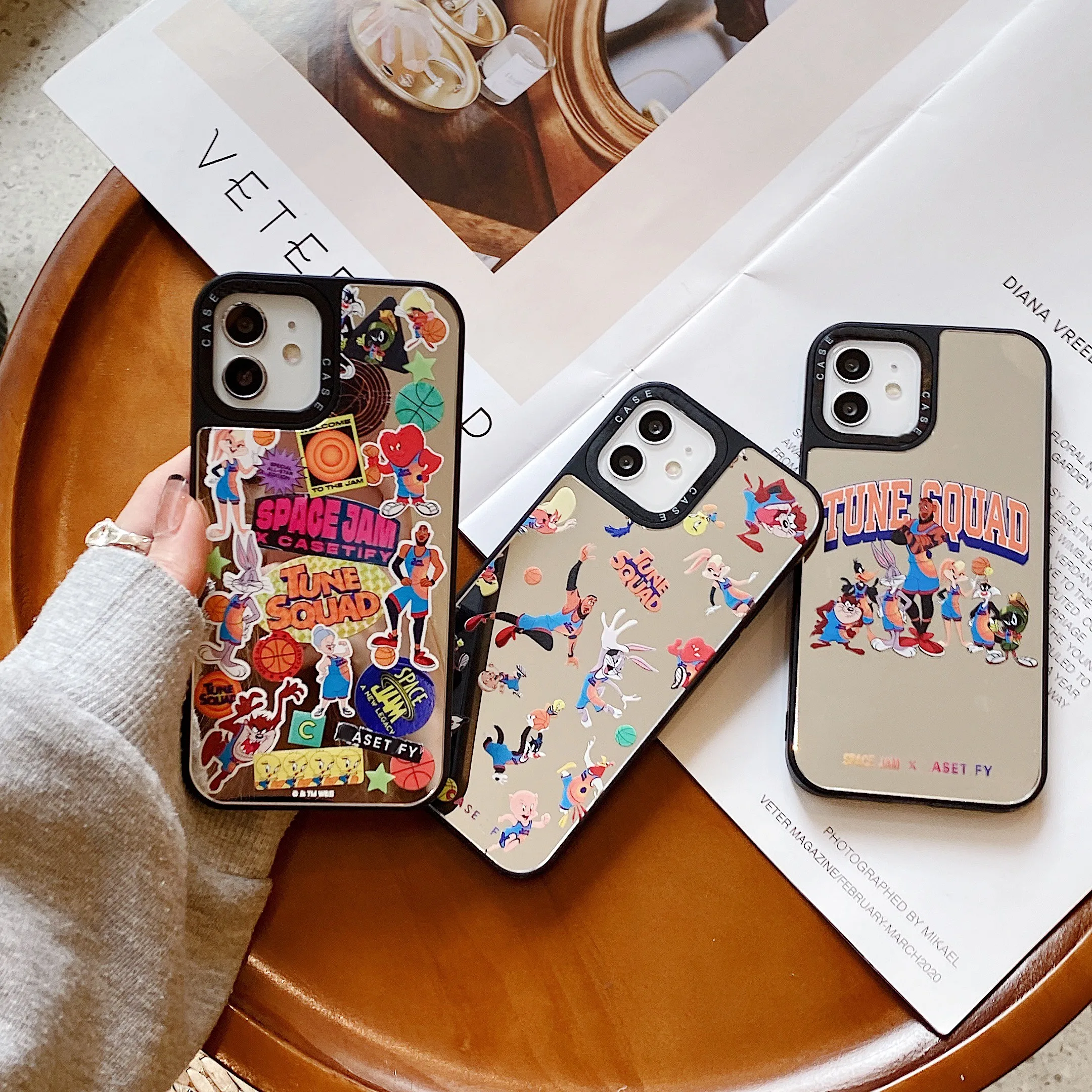 Cartoon Bugs Bunny Luxury Mirror Phone Cases For iPhone 13 12 11 Pro Max Mini XR XS MAX 8 X 7 Couple Anti-drop Soft Cover Fundas
Cartoon Bugs Bunny Luxury Mirror Phone Cases For iPhone 13 12 11 Pro Max Mini XR XS MAX 8 X 7 Couple Anti-drop Soft Cover Fundas