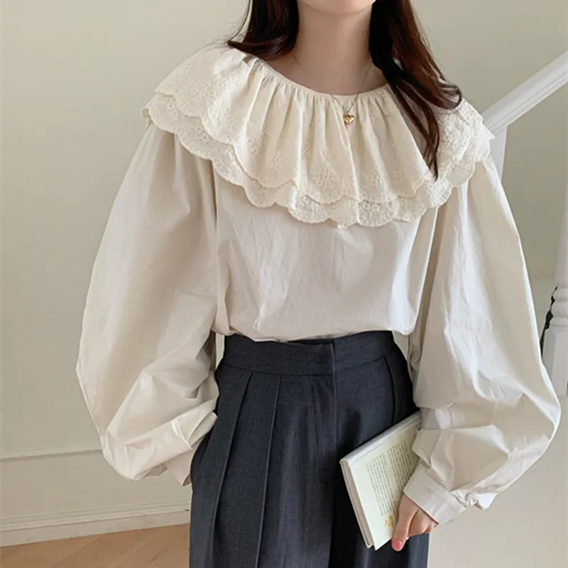 Crochet Blouses Women 2022 New Retro Oversized Double-layer Lace Stitching Lapel Loose Lantern Sleeve Shirt Femme Tops
Crochet Blouses Women 2022 New Retro Oversized Double-layer Lace Stitching Lapel Loose Lantern Sleeve Shirt Femme Tops