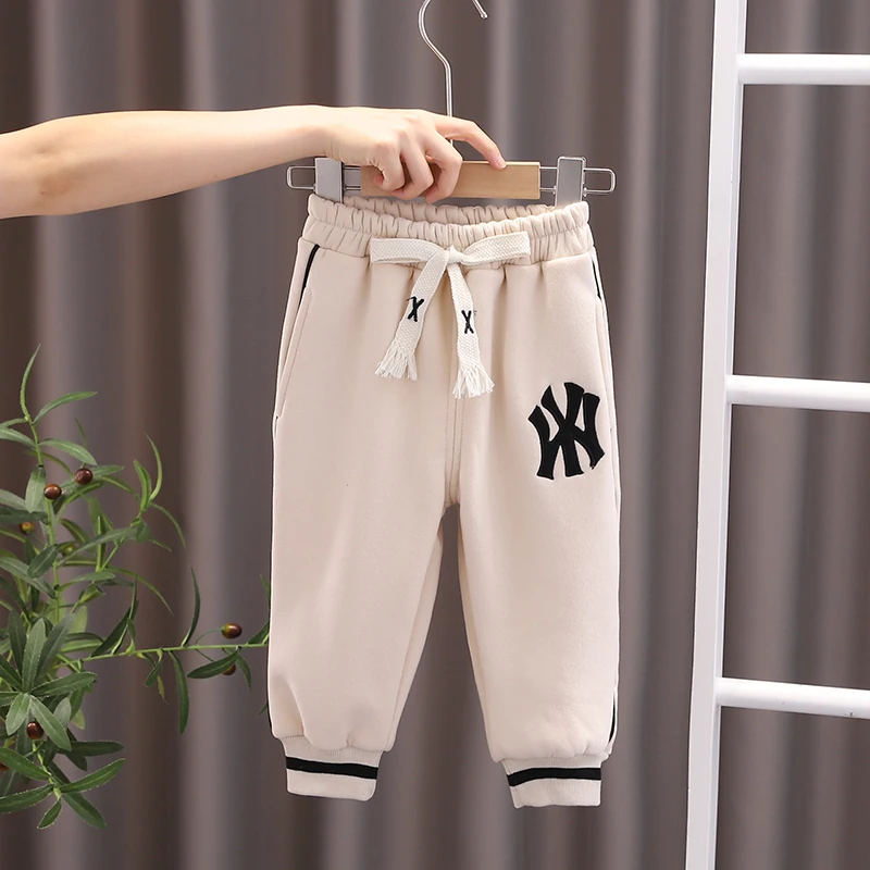 New Winter Children's Thick Warm Pants Baby Boys Girls Long Velvet Leggings Kids Autumn Toddler Casual Cotton Sports Pants
New Winter Children's Thick Warm Pants Baby Boys Girls Long Velvet Leggings Kids Autumn Toddler Casual Cotton Sports Pants