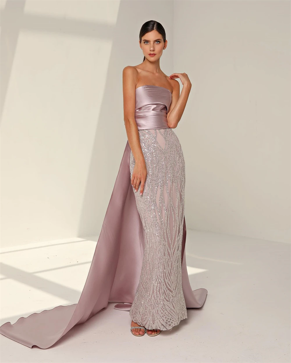 2023فستان سهره Prom Dresses High Quality Strapless Sheath Party Dress Floor Length Sequin Sleeveless Ruched Formal Evening Gowns
2023فستان سهره Prom Dresses High Quality Strapless Sheath Party Dress Floor Length Sequin Sleeveless Ruched Formal Evening Gowns