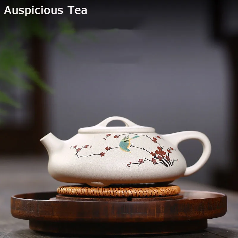 220ml Authentic Yixing Handmade Tea Pot Purple Clay Stone Scoop Teapot Raw Ore Beauty Kettle Chinese Tea Ceremony Gift Drinkware
220ml Authentic Yixing Handmade Tea Pot Purple Clay Stone Scoop Teapot Raw Ore Beauty Kettle Chinese Tea Ceremony Gift Drinkware