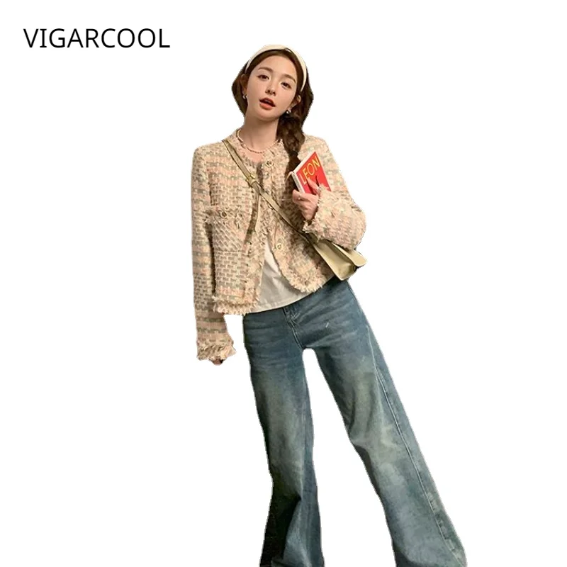 Куртка женская с длинным рукавом, яркая притягательная короткая с круглым вырезом, с легким запахом, для девушек, весна-осень
Куртка женская с длинным рукавом, яркая притягательная короткая с круглым вырезом, с легким запахом, для девушек, весна-осень