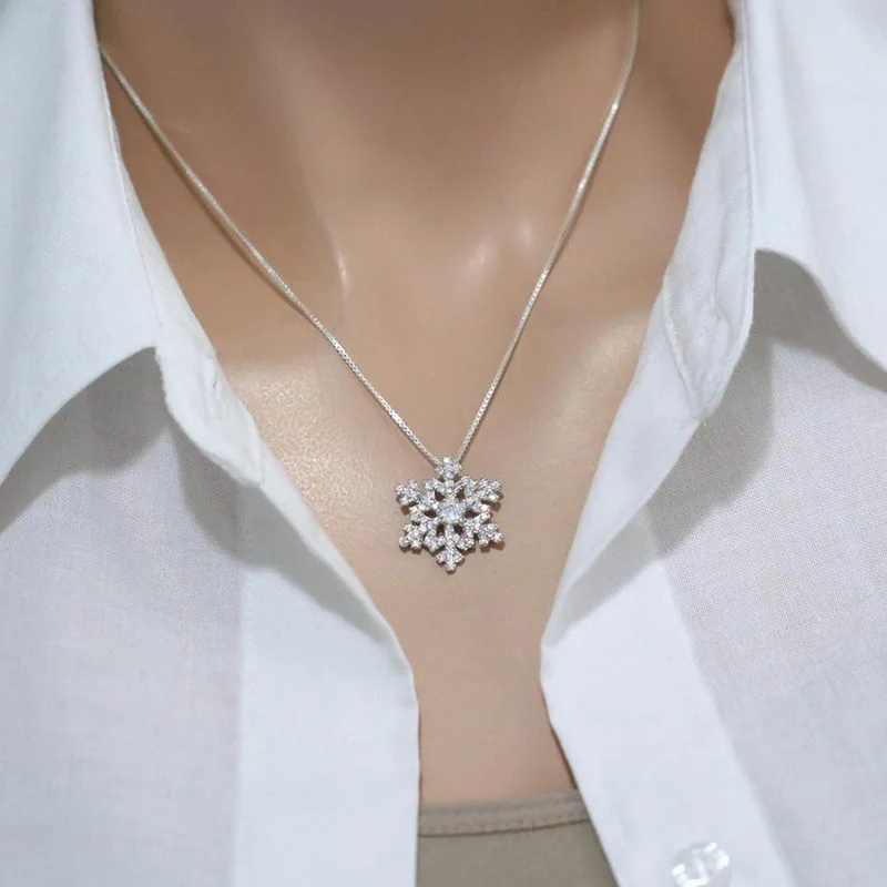 New Trendy Silver Plated Snowflake Pendant Necklaces For Women Shine CZ Stone Inlay Chains Fashion Jewelry Christmas Party Gifts
New Trendy Silver Plated Snowflake Pendant Necklaces For Women Shine CZ Stone Inlay Chains Fashion Jewelry Christmas Party Gifts