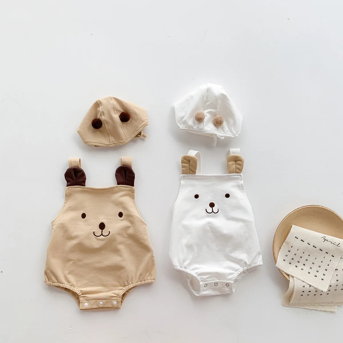 Children Infants Summer Baby Boys Girls Lovely Bear Sleeveless With Strap Bag Fart Coat And Hat Sets Cotton White Brown
Children Infants Summer Baby Boys Girls Lovely Bear Sleeveless With Strap Bag Fart Coat And Hat Sets Cotton White Brown