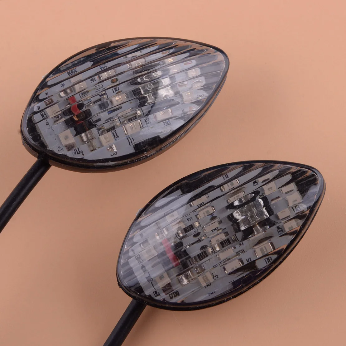 2 шт. 12 В мотоциклетный желтый светодиодный указатель поворота светильник Honda CBR600 F4i CBR600RR CBR1000RR CBR900RR 
2 шт. 12 В мотоциклетный желтый светодиодный указатель поворота светильник Honda CBR600 F4i CBR600RR CBR1000RR CBR900RR