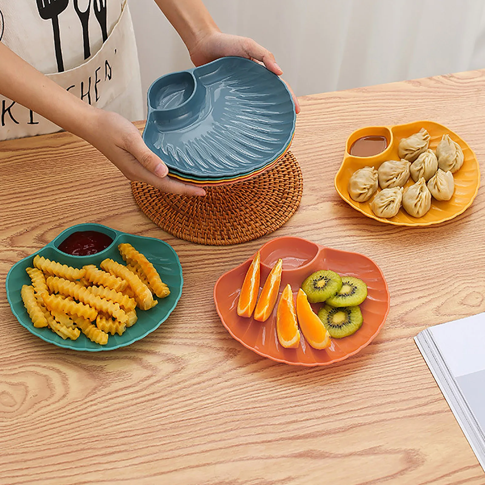 Multifunction Shell Shape Dish Plastic Dumpling Plate Vinegar Dish Home Sushi Breakfast Dried Fruit Snack Bone Spitting Dish
Multifunction Shell Shape Dish Plastic Dumpling Plate Vinegar Dish Home Sushi Breakfast Dried Fruit Snack Bone Spitting Dish