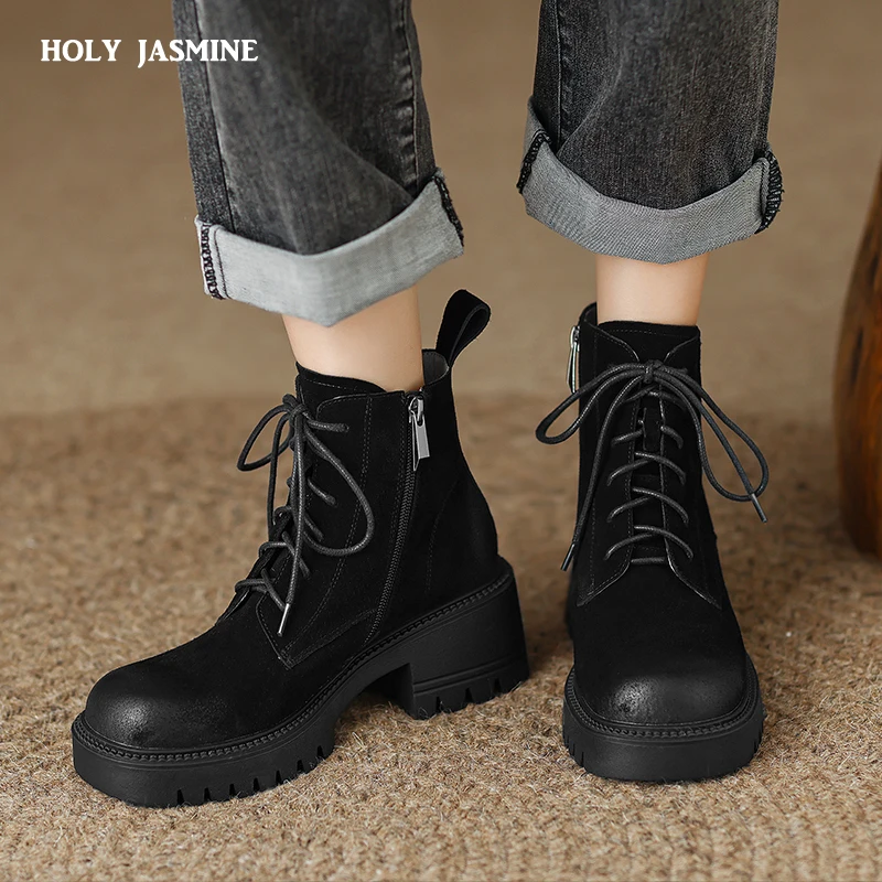 Cow Suede Leather Ankle Boots for Women Autumn Winter Outdoor Casual Platform Motorcycle Boots Lace-Up Thick Heels Shoes Woman
Cow Suede Leather Ankle Boots for Women Autumn Winter Outdoor Casual Platform Motorcycle Boots Lace-Up Thick Heels Shoes Woman
