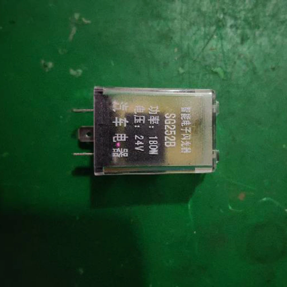 Vehicle 3-Pin Auto LED Light Flasher Relay Turn Signal Rate Control Blinker Relay 180W DC-24V Clear Plastic Car Interior Parts
Vehicle 3-Pin Auto LED Light Flasher Relay Turn Signal Rate Control Blinker Relay 180W DC-24V Clear Plastic Car Interior Parts