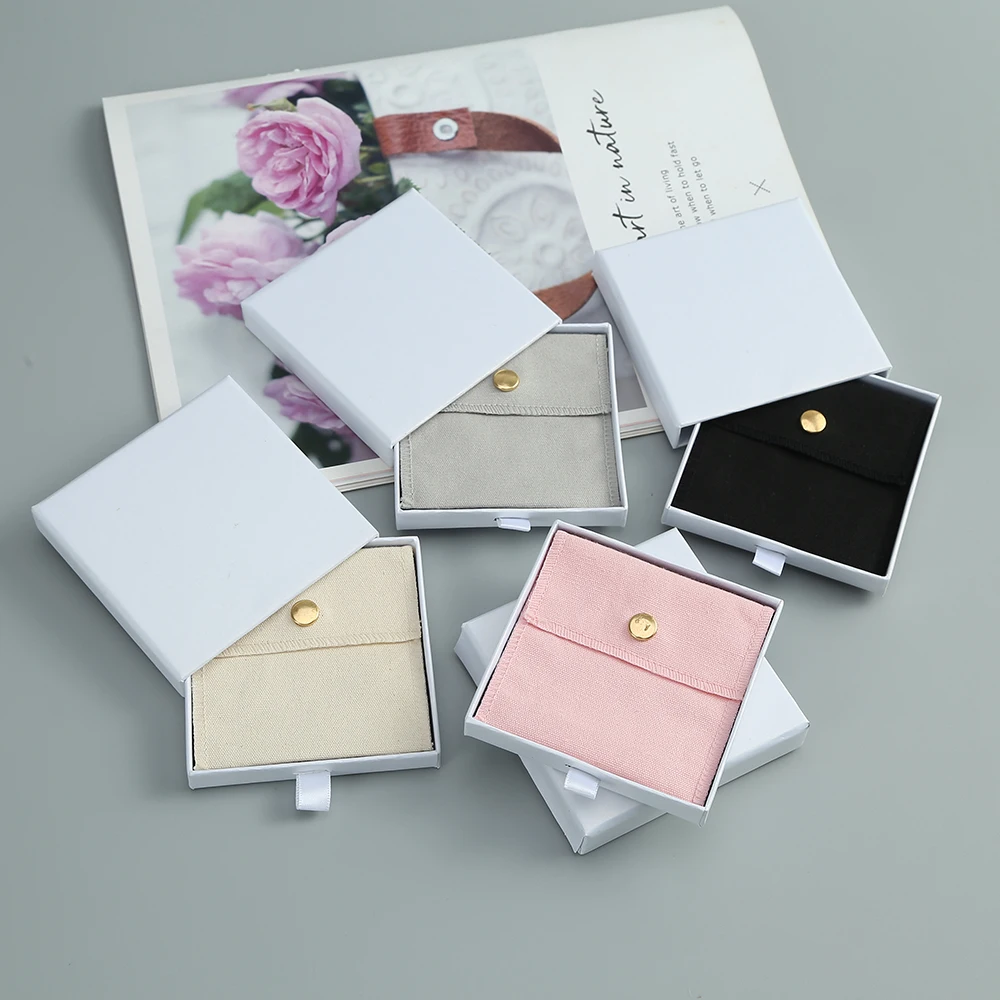 White Paper Box and Cotton Bag for Jewelry Packing Organizer Earrings Display Chic Present Sets Wedding Christmas Gift Sets
White Paper Box and Cotton Bag for Jewelry Packing Organizer Earrings Display Chic Present Sets Wedding Christmas Gift Sets