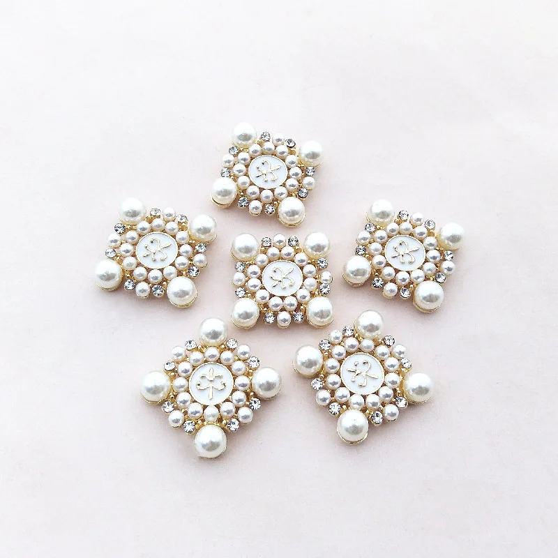 5 Pcs/lot Alloy Rhinestone Pearl Buttons Girl Hair Wedding Invitation Card Decorative Buttons Dress Crafts Jewelry Accessories
5 Pcs/lot Alloy Rhinestone Pearl Buttons Girl Hair Wedding Invitation Card Decorative Buttons Dress Crafts Jewelry Accessories
