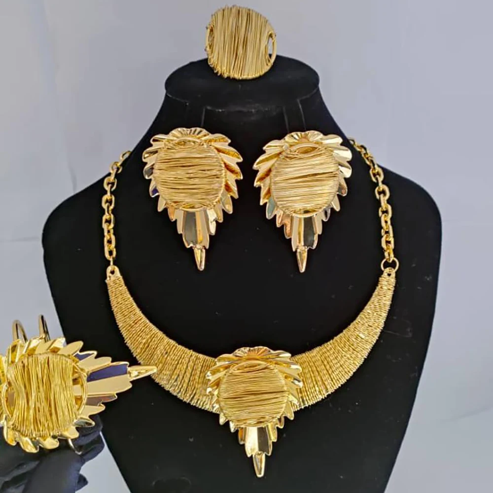 Nigerian Weddings Jewelry Set Women Fashion Earrings and Necklace Bridal Jewelry Set Party Dubai African Accessories Gifts
Nigerian Weddings Jewelry Set Women Fashion Earrings and Necklace Bridal Jewelry Set Party Dubai African Accessories Gifts