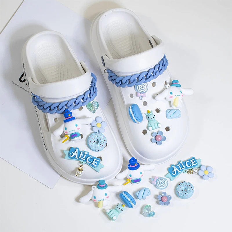 Sanrio 3D DIY обувь Пряжка Crocs Cinnamoroll аксессуары в виде тапочек мультфильм аниме девичий дизайн стильный подарок симпатичный Довольно Свежий
Sanrio 3D DIY обувь Пряжка Crocs Cinnamoroll аксессуары в виде тапочек мультфильм аниме девичий дизайн стильный подарок симпатичный Довольно Свежий
