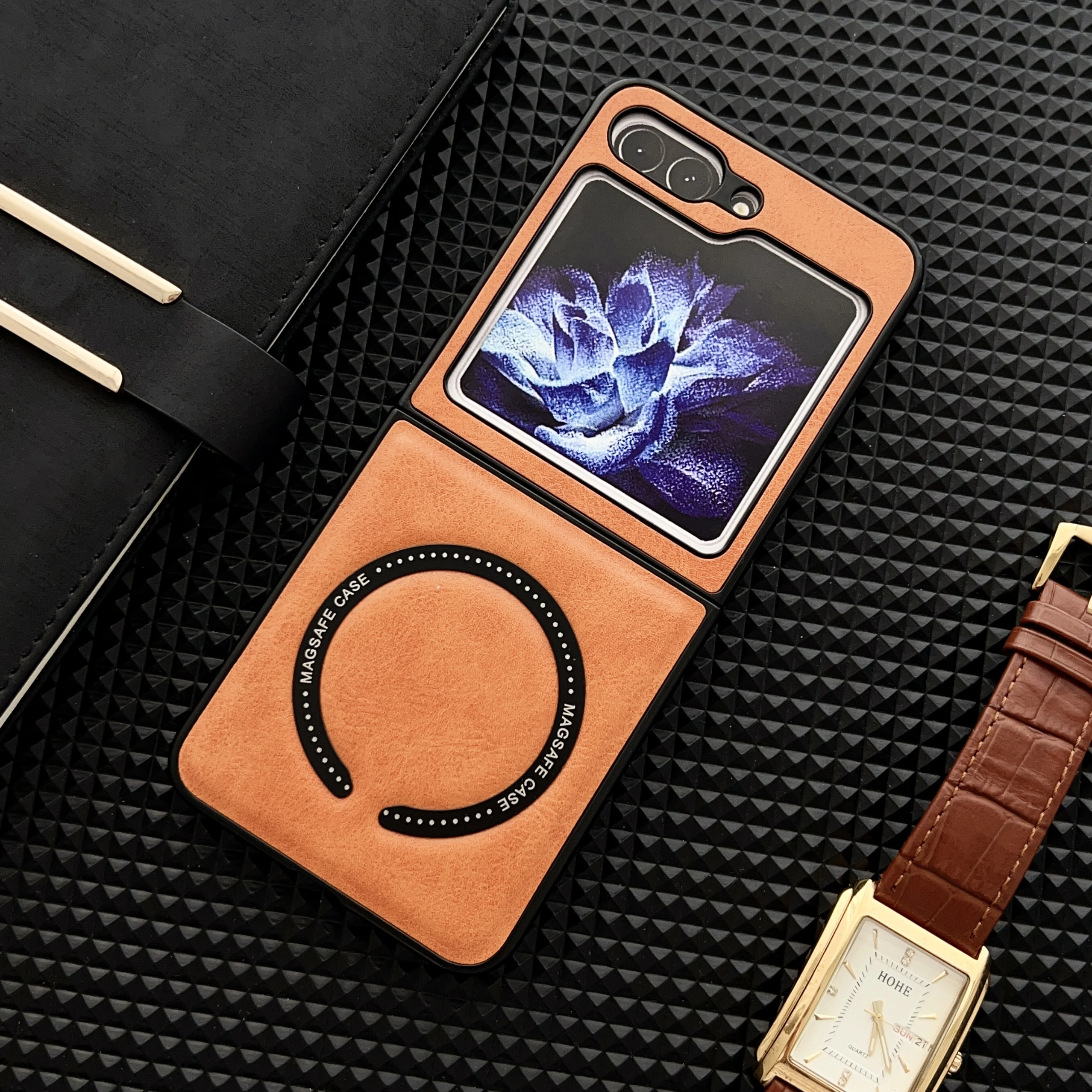 For Samsung Galaxy Z Flip 5 Case Luxury Magnetic Wireless Charging For Magsafe Folding Shockproof Protection Cover Accessories
For Samsung Galaxy Z Flip 5 Case Luxury Magnetic Wireless Charging For Magsafe Folding Shockproof Protection Cover Accessories