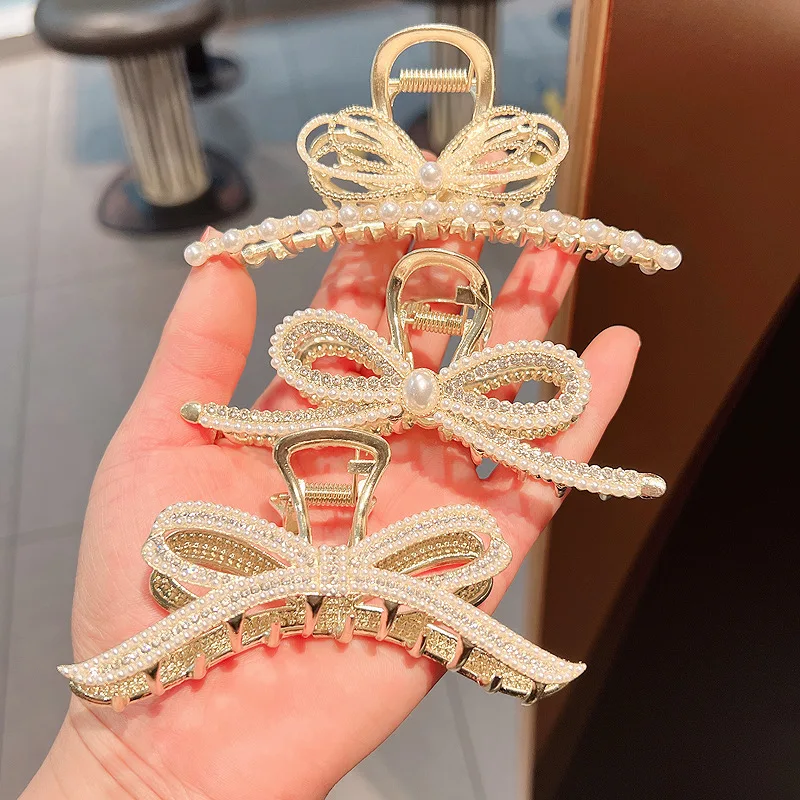 Fashion Metal Elegant Girl Large Pearl Rhinestone Ladies Geometric Hairpin Headwear Fashion Hair Accessories
Fashion Metal Elegant Girl Large Pearl Rhinestone Ladies Geometric Hairpin Headwear Fashion Hair Accessories