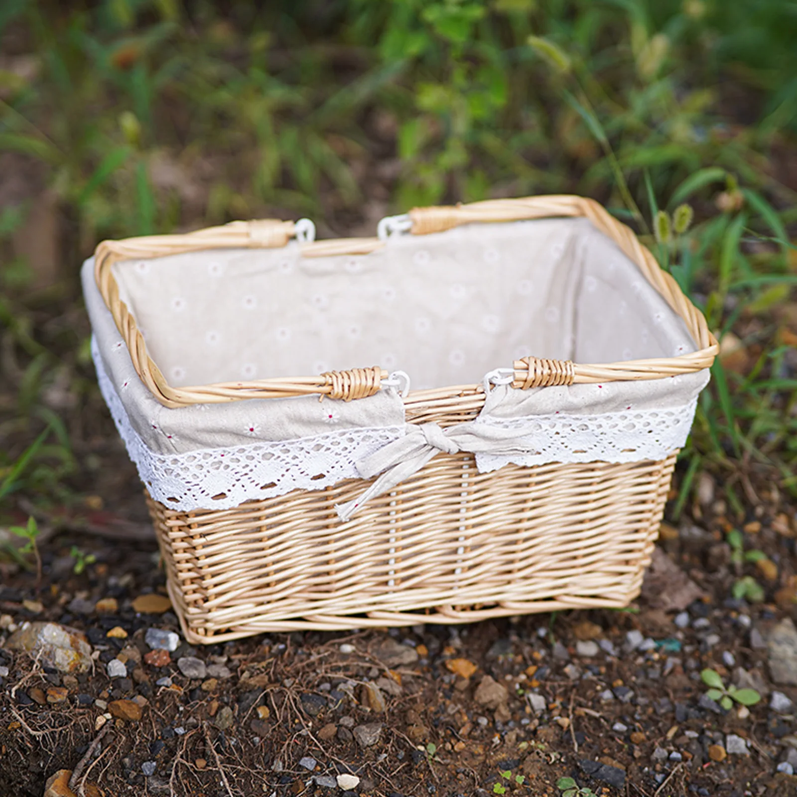 Storage Basket Picnic Basket Willow Flower Decorative Woven Shopping Basket Easter Wedding Brides Box Flower Basket
Storage Basket Picnic Basket Willow Flower Decorative Woven Shopping Basket Easter Wedding Brides Box Flower Basket