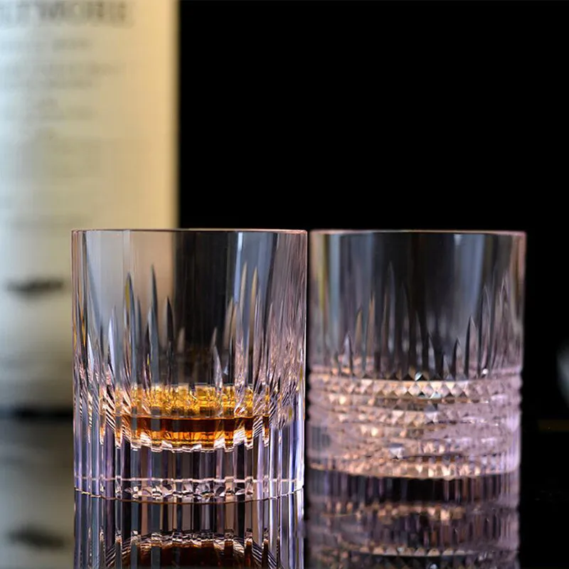 Fully Handmade Luxury K9 Crystal Whisky Glass European Style Light Luxury Crystal Foreign Wine Glass 
Fully Handmade Luxury K9 Crystal Whisky Glass European Style Light Luxury Crystal Foreign Wine Glass