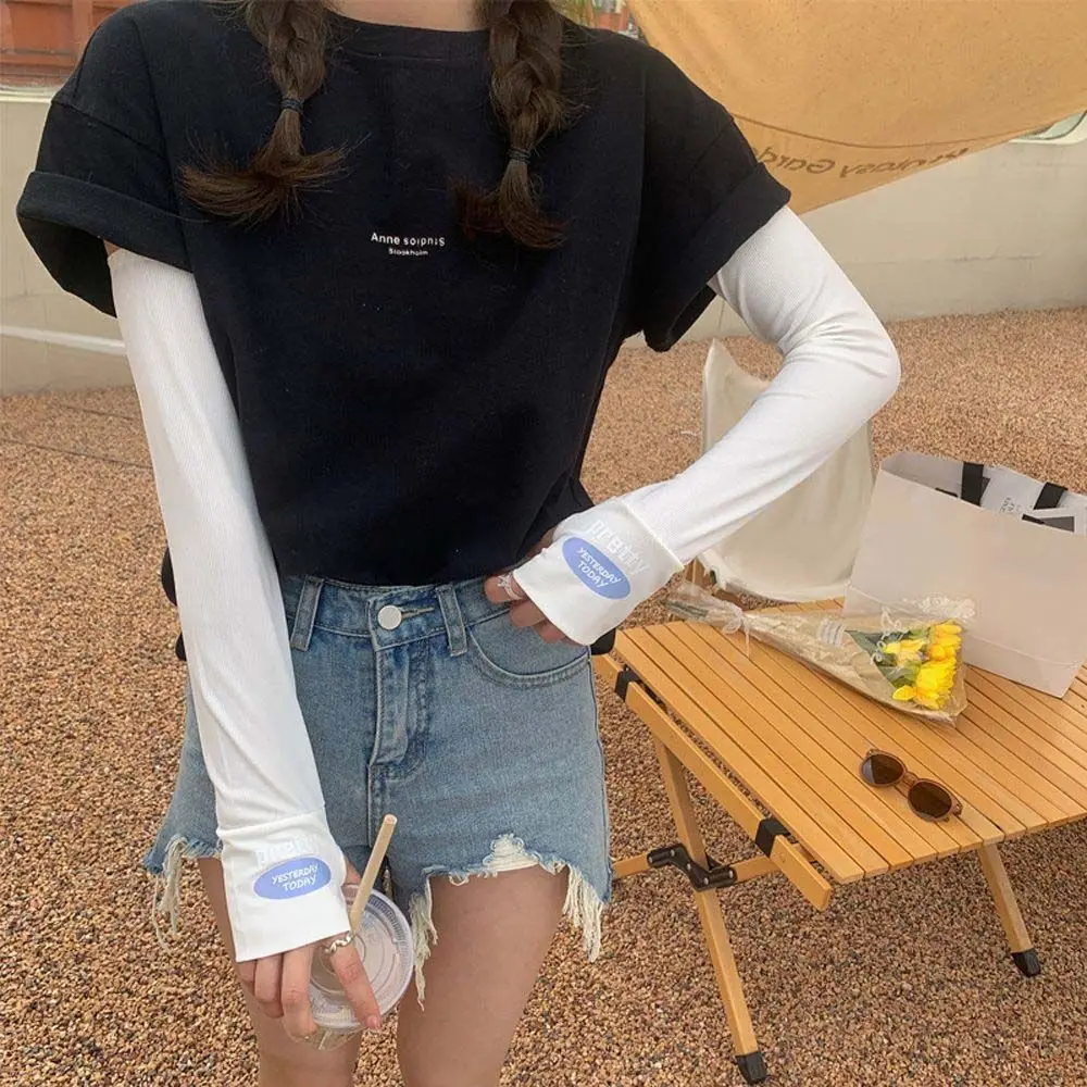 Summer Thin UV Protection Gloves Comfortable Breathable Women Sunscreen Letter Stripe Arm Warmers Driving Gloves Silk Sleeves
Summer Thin UV Protection Gloves Comfortable Breathable Women Sunscreen Letter Stripe Arm Warmers Driving Gloves Silk Sleeves