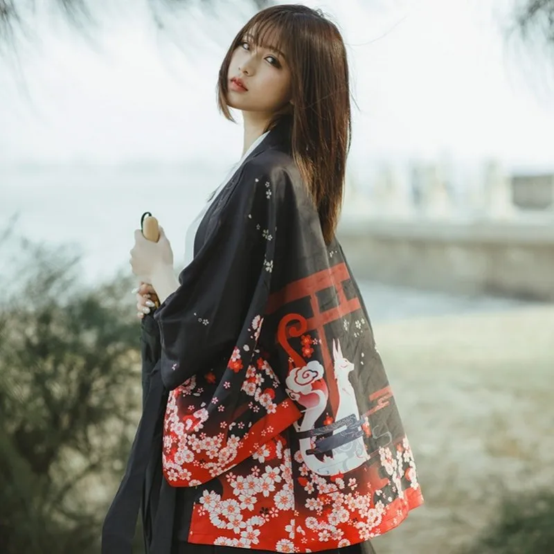 Japanese Anime Cosplay Costume Classic Women Kimono Top Loose Print Yukata Haori Clothing Vintage Shirt Summer Cardigan Blouse
Japanese Anime Cosplay Costume Classic Women Kimono Top Loose Print Yukata Haori Clothing Vintage Shirt Summer Cardigan Blouse