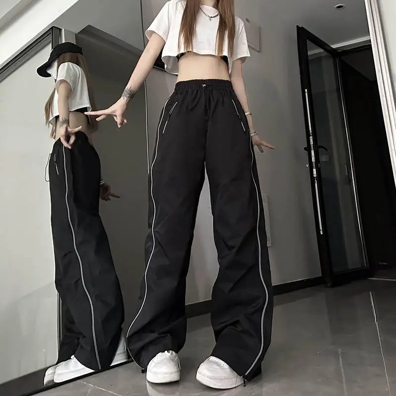 Y2K Sweatpants Women Streetwear Patchwork Cargo Pants Harajuku Zipper Wide Leg Joggers Oversized Baggy Sports Trousers New
Y2K Sweatpants Women Streetwear Patchwork Cargo Pants Harajuku Zipper Wide Leg Joggers Oversized Baggy Sports Trousers New