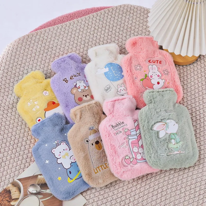 1000mlHot Water Bottles Lovely Cartoon Hand Feet Po Warm Water Pocket Bags Girls Cute Detachable Plush Mini Portable Hand Warmer
1000mlHot Water Bottles Lovely Cartoon Hand Feet Po Warm Water Pocket Bags Girls Cute Detachable Plush Mini Portable Hand Warmer