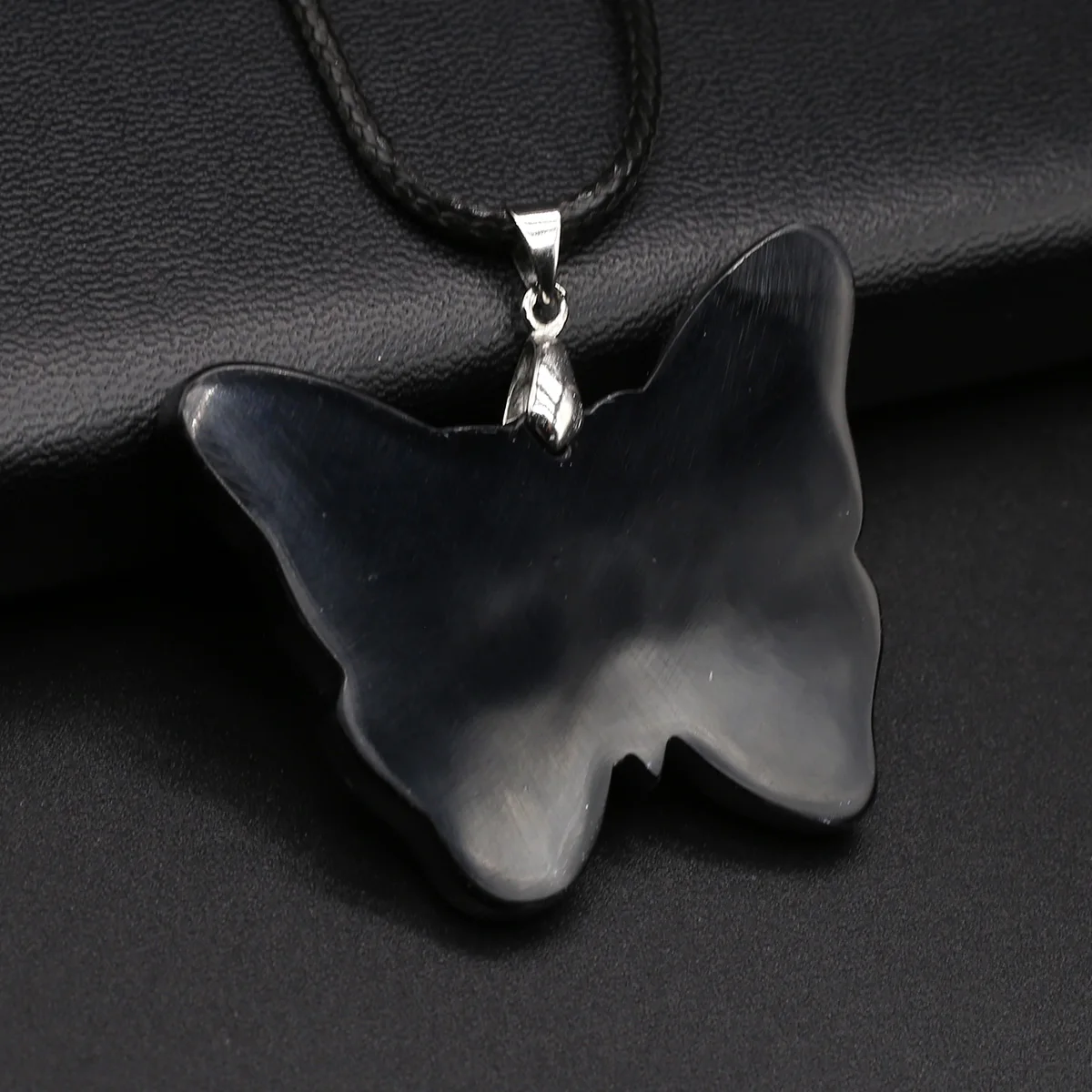 Natural Freshwater Black Shells Necklace Pendant Butterfly Shape Exquisite Charms for Jewelry Making Diy Bracelet Accessories
Natural Freshwater Black Shells Necklace Pendant Butterfly Shape Exquisite Charms for Jewelry Making Diy Bracelet Accessories