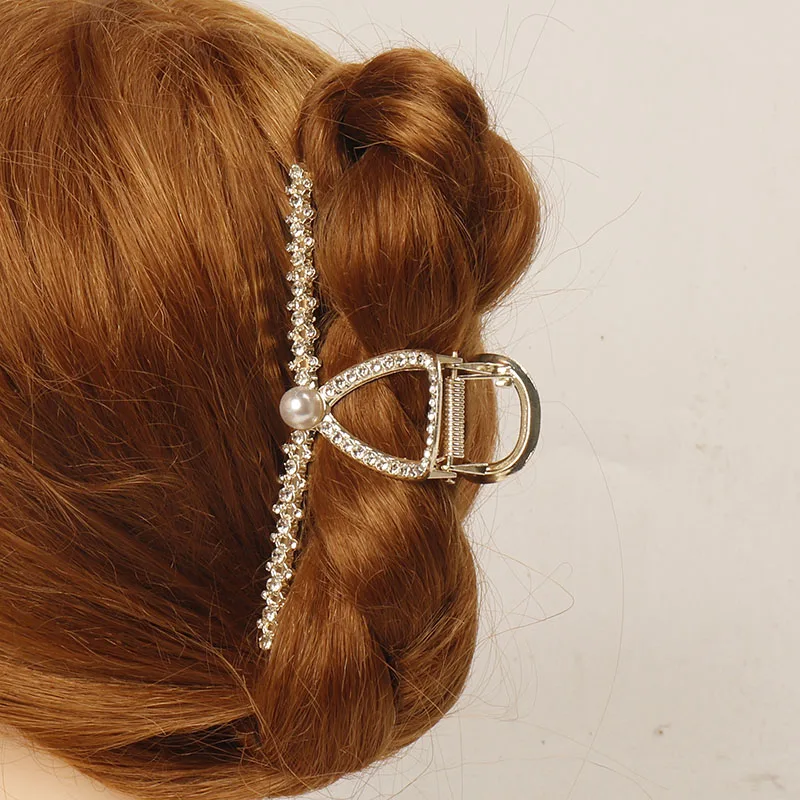 Metal Geometric Hair Claw Crab Hairpins Fashion ppearls Cross Hair Clips Women Girls Korean Ponytail Clip Hair Accessories
Metal Geometric Hair Claw Crab Hairpins Fashion ppearls Cross Hair Clips Women Girls Korean Ponytail Clip Hair Accessories