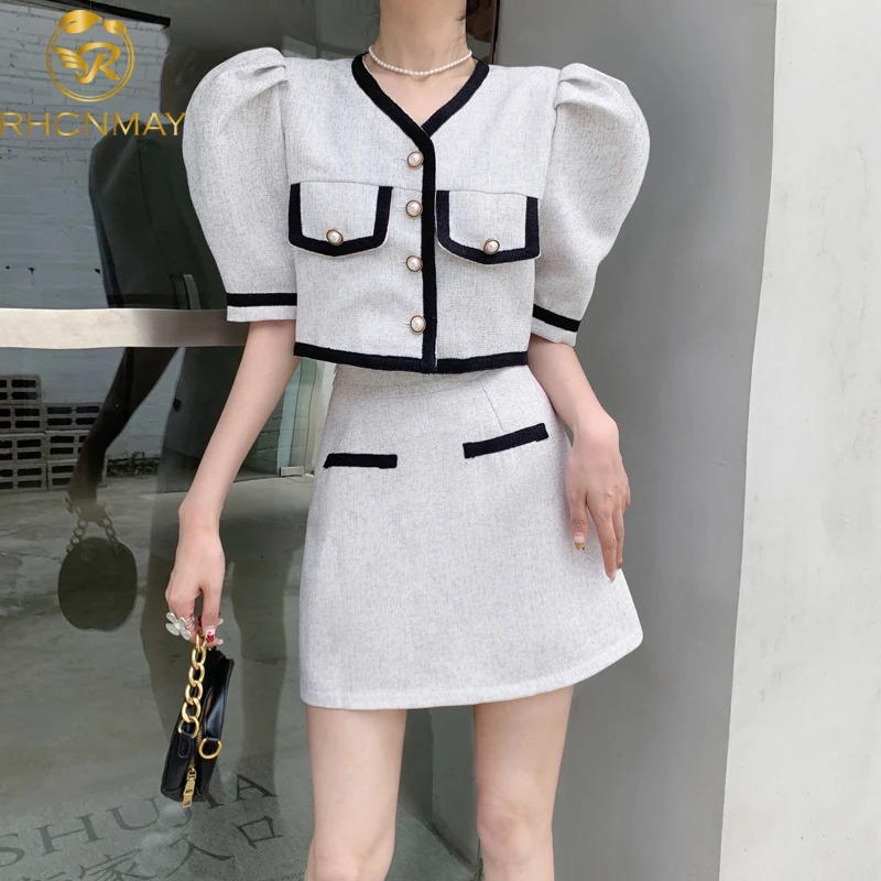 2022 Summer Korean Chic Sweet Two Piece Set Women Crop Top Shirt Blouse + Mini Skirts Suits Slim Age Reduced 2 Piece Sets
2022 Summer Korean Chic Sweet Two Piece Set Women Crop Top Shirt Blouse + Mini Skirts Suits Slim Age Reduced 2 Piece Sets