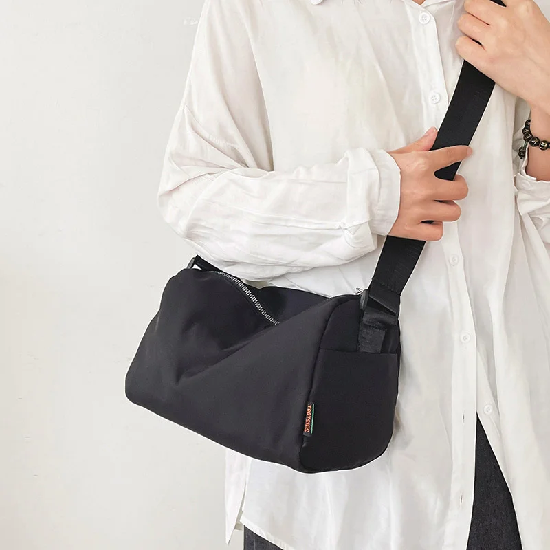 Korean Style Harajuku Retro Simple And Versatile Leisure Solid Color Girl or Boy Student Messenger Bag
Korean Style Harajuku Retro Simple And Versatile Leisure Solid Color Girl or Boy Student Messenger Bag