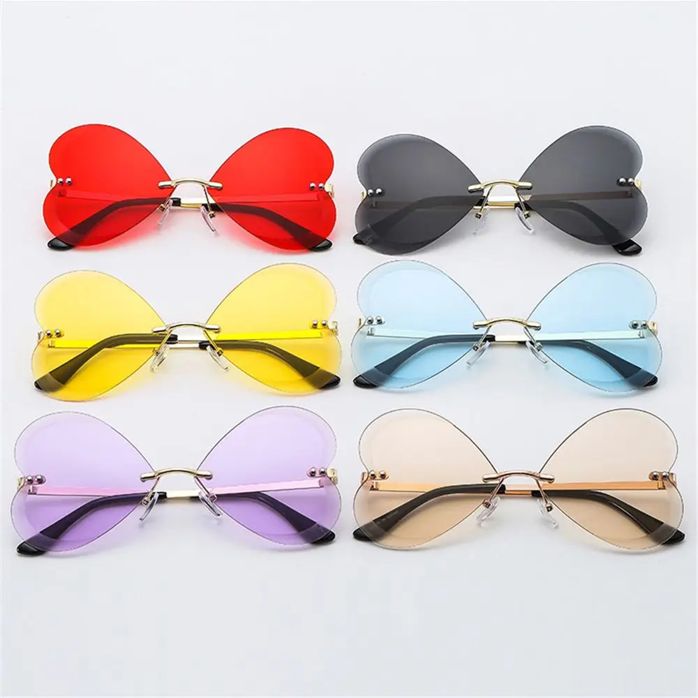 Summer Eyewear Shades UV400 Heart Shaped Sunglasses Sun Glasses Love Heart Rimless Heart Sunglasses
Summer Eyewear Shades UV400 Heart Shaped Sunglasses Sun Glasses Love Heart Rimless Heart Sunglasses