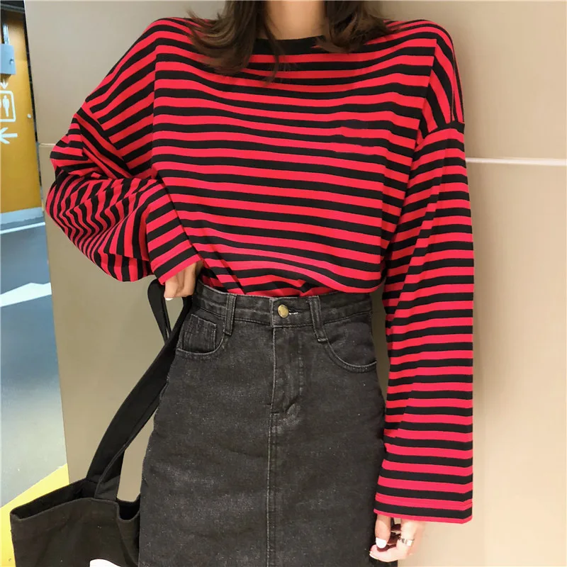 2020 Summer New Korean Version Loose Casual Striped Long-sleeved T-shirt Women's Large Version T-shirt Girlfriends Top
2020 Summer New Korean Version Loose Casual Striped Long-sleeved T-shirt Women's Large Version T-shirt Girlfriends Top