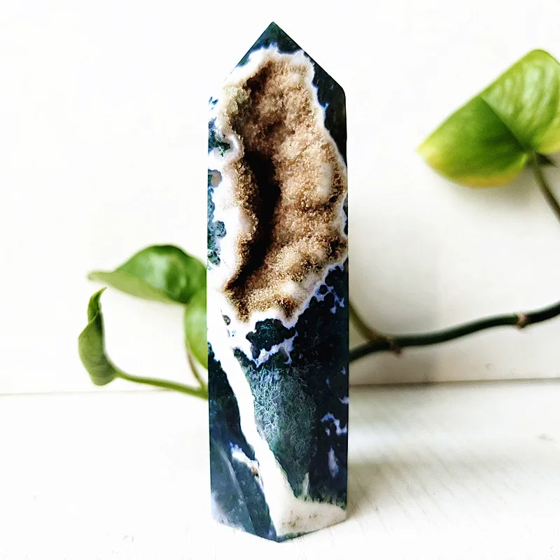 Big Natural Stone Moss Agate Crystal Tower Feng Shui Wand Point Home Room Decoration Hexagonal Prisms Chakra Healing Crystals
Big Natural Stone Moss Agate Crystal Tower Feng Shui Wand Point Home Room Decoration Hexagonal Prisms Chakra Healing Crystals