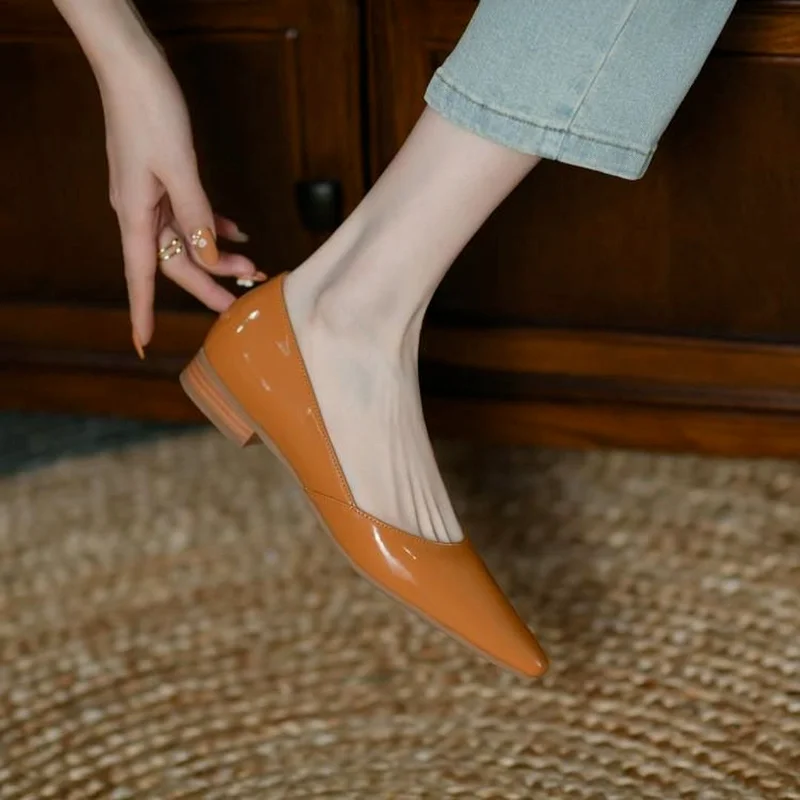 2022 Spring Summer Ladies High Heels Pointed Toe PU Leather Single Shoes Slip-on Office Dress Shoes Ladies Low Heels High Heels
2022 Spring Summer Ladies High Heels Pointed Toe PU Leather Single Shoes Slip-on Office Dress Shoes Ladies Low Heels High Heels