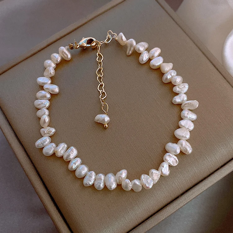 Fashion Simple White Natural Freshwater Pearl Bracelet Women's Daily Wild Bracelets Jewelry Gift with Delicate Box
Fashion Simple White Natural Freshwater Pearl Bracelet Women's Daily Wild Bracelets Jewelry Gift with Delicate Box