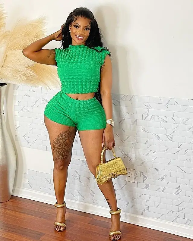 Женский короткий топ и шорты из вафельной ткани, без рукавов
Женский короткий топ и шорты из вафельной ткани, без рукавов