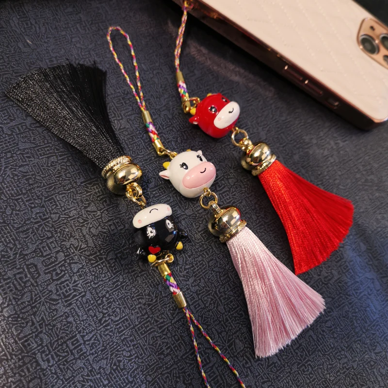 Girl Couple Antique Pendant Retro Tassel Pendant Mobile Phone Lanyard Short Pendant Key Shell Antilost Lanyard Cute Calf Pendant
Girl Couple Antique Pendant Retro Tassel Pendant Mobile Phone Lanyard Short Pendant Key Shell Antilost Lanyard Cute Calf Pendant