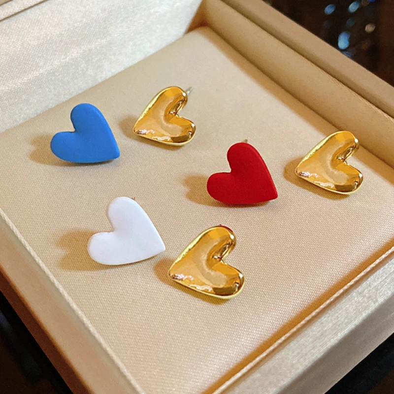 U-Magical Temperament Gold Red Blue White Love Heart Stud Earings for Women Asymmetric Small Metal Party Earings Jewellery
U-Magical Temperament Gold Red Blue White Love Heart Stud Earings for Women Asymmetric Small Metal Party Earings Jewellery