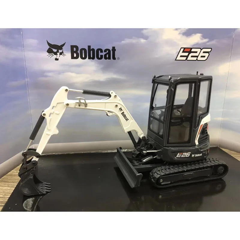 

UH 8132 Diecast 1:25 Scale Bobcat E26 Excavation Bulldozer Forklift Alloy Small Digging Engineering Vehicle Model Collection