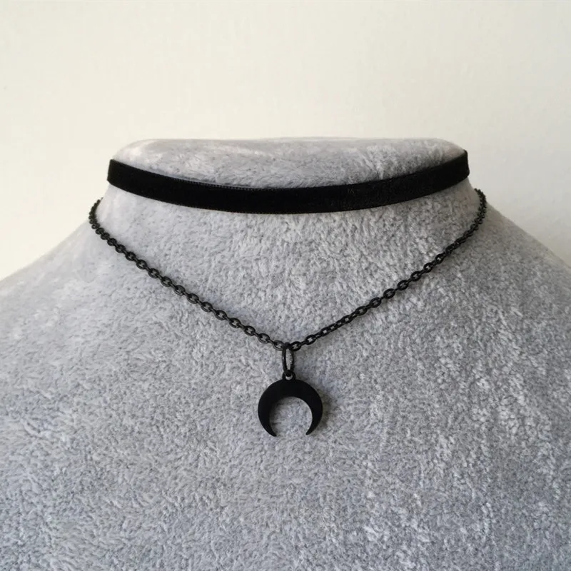 Gothic Black Moon Charm Choker Mystic Velvet Necklace Fashion Witch Jewelry Gift Accessories Emo Personality Moon Necklace Woman
Gothic Black Moon Charm Choker Mystic Velvet Necklace Fashion Witch Jewelry Gift Accessories Emo Personality Moon Necklace Woman