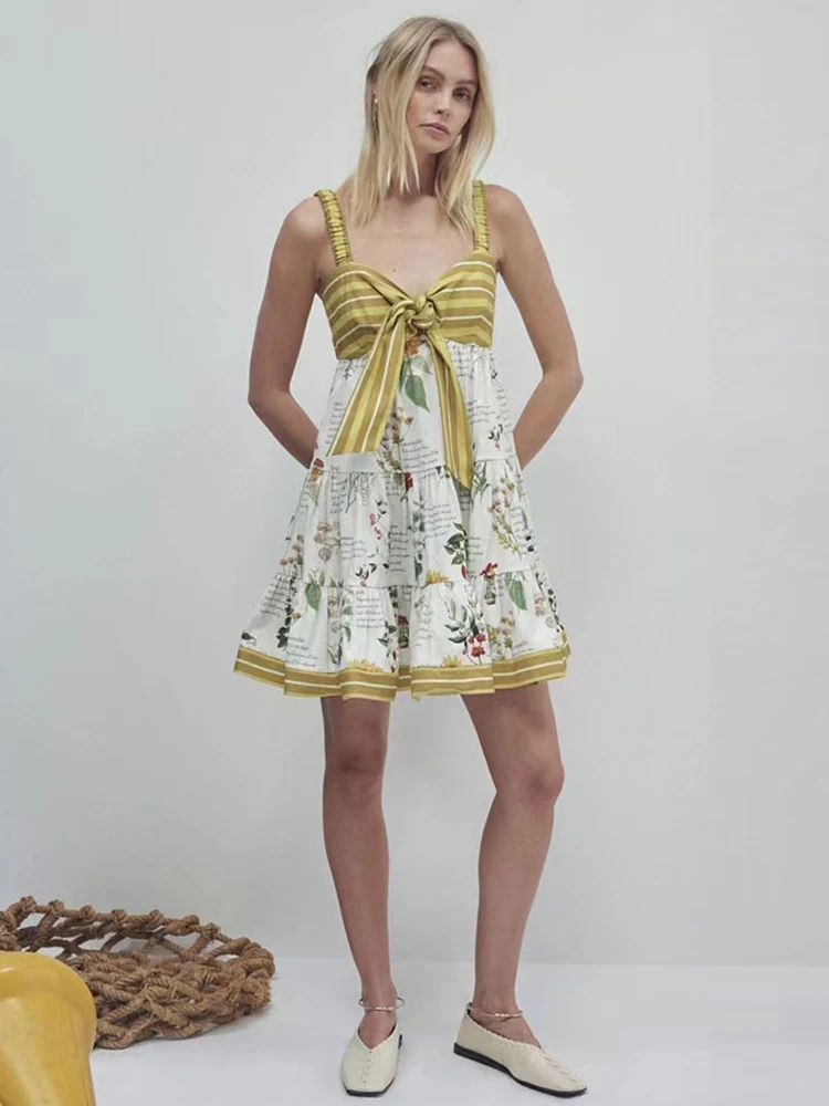 Designer Vintage Print Lace-Up Bow Sexy Tube Top High Waist Sling Dress Ladies Summer New Fashion Loose Swing Tutu Skirt
Designer Vintage Print Lace-Up Bow Sexy Tube Top High Waist Sling Dress Ladies Summer New Fashion Loose Swing Tutu Skirt