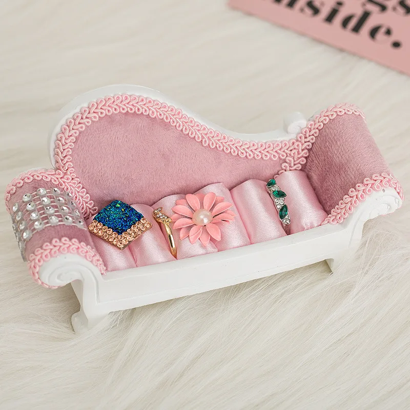 Фланелевое мини-кольцо для домашнего дивана, более креативные предметы интерьера для дома, демонстрирует сверление кристаллов в виде принц...
Фланелевое мини-кольцо для домашнего дивана, более креативные предметы интерьера для дома, демонстрирует сверление кристаллов в виде принц...