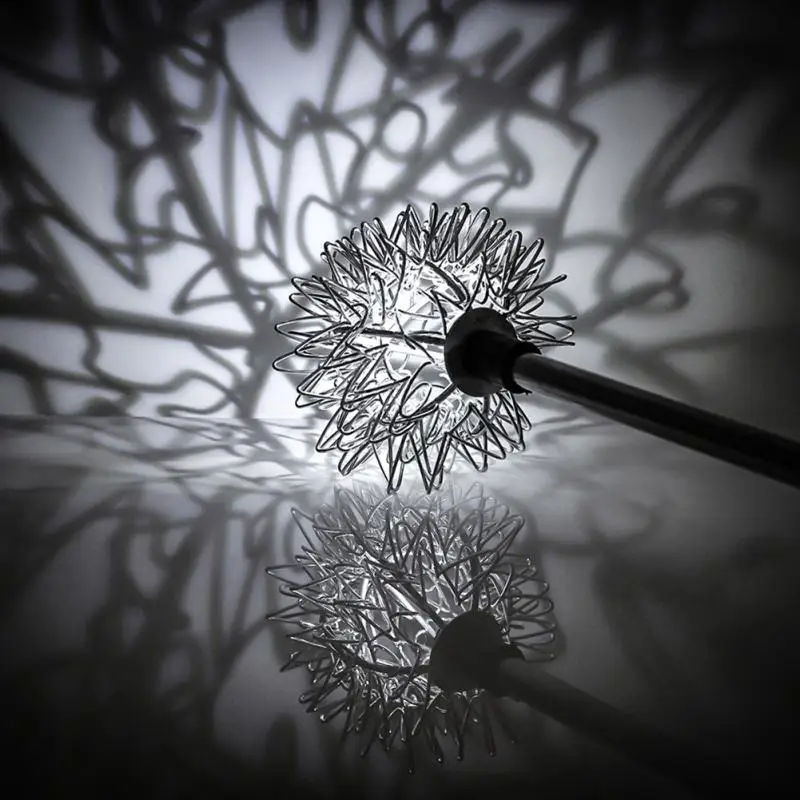 4pcs Solar Dandelion Ground Light LED Simulation Wire Ball Flower Lawn Lamp Outdoor Garden Pathway Waterproof Decoration Light
4pcs Solar Dandelion Ground Light LED Simulation Wire Ball Flower Lawn Lamp Outdoor Garden Pathway Waterproof Decoration Light