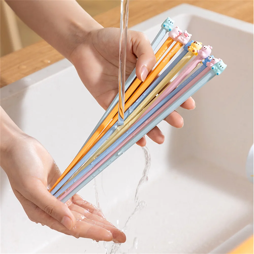Kitchen Gadgets Chopsticks Home Mildew-proof One Chopsticks Portable High-grade Tableware High-color Antibacterial Alloy
Kitchen Gadgets Chopsticks Home Mildew-proof One Chopsticks Portable High-grade Tableware High-color Antibacterial Alloy
