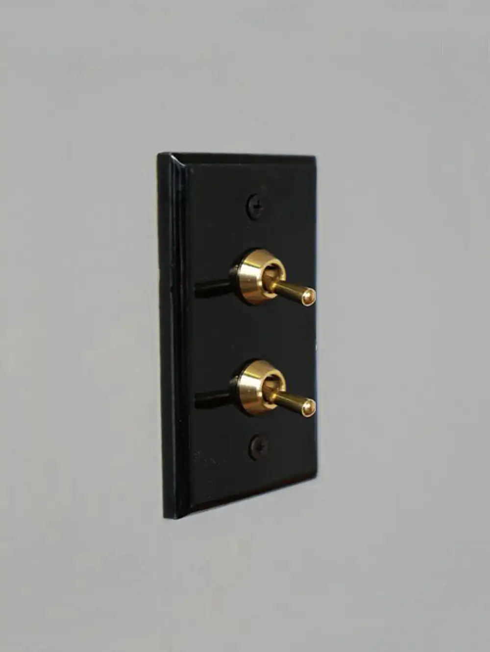 Керамический выключатель 1-4 группы 2-сторонний
Керамический выключатель 1-4 группы 2-сторонний