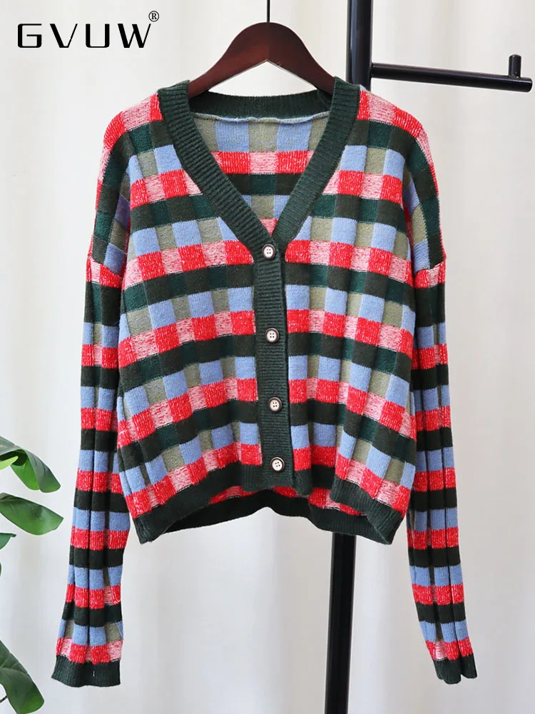 GVUW Striped color matching soft sweater for women autumn 2023 new fashion plaid v-neck single breasted cardigan female 17G2309
GVUW Striped color matching soft sweater for women autumn 2023 new fashion plaid v-neck single breasted cardigan female 17G2309