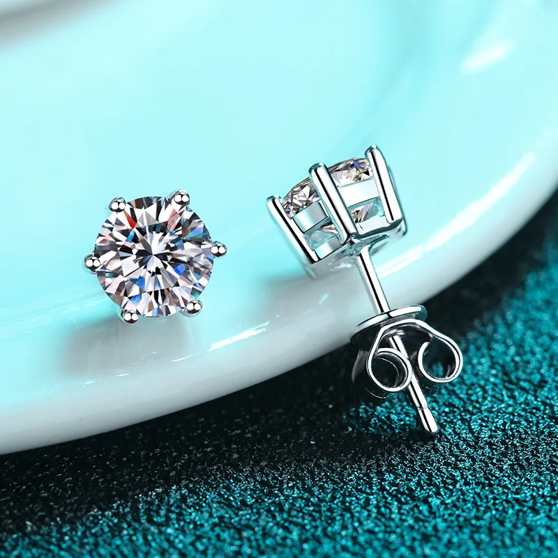 925 Sterling Silver Round Cut Zircon/Moissanite Classic Stud Earrings Wedding Anniversary Gift Fine Jewelry Daily Accessories
925 Sterling Silver Round Cut Zircon/Moissanite Classic Stud Earrings Wedding Anniversary Gift Fine Jewelry Daily Accessories