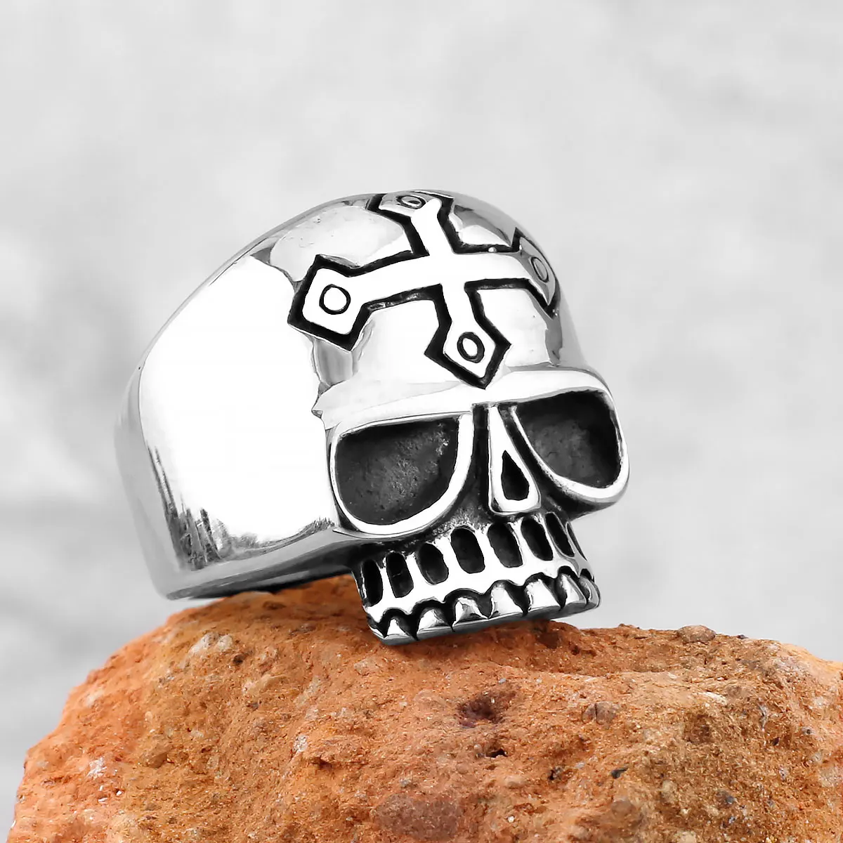 Stainless Steel Cross Viking Ghost Head Skull Ring Nordic Men's Amulet Jewelry Fashion Ring Teen Locomotive Gift Wholesale
Stainless Steel Cross Viking Ghost Head Skull Ring Nordic Men's Amulet Jewelry Fashion Ring Teen Locomotive Gift Wholesale